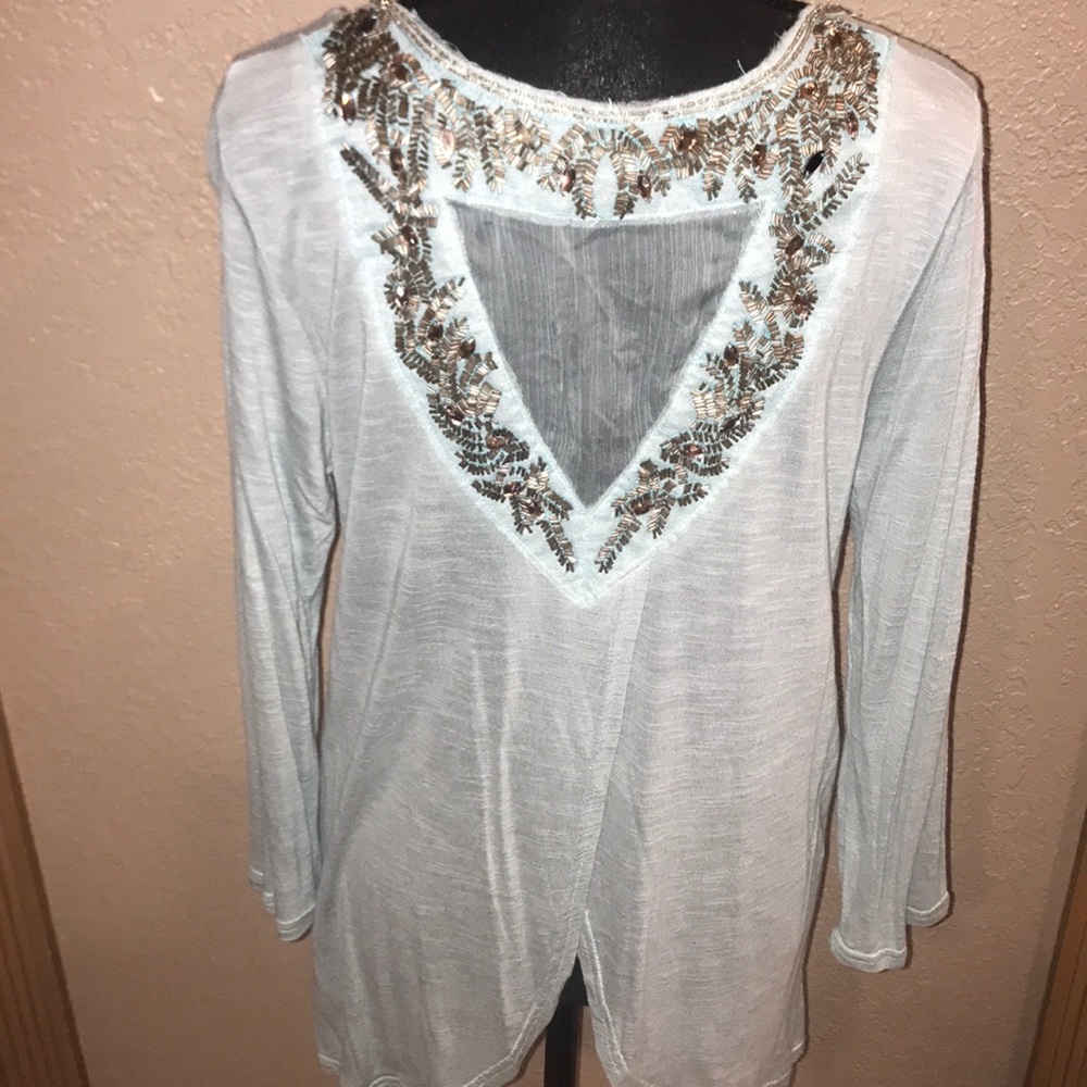 Buckle BKE boutique turquoise beaded top Large